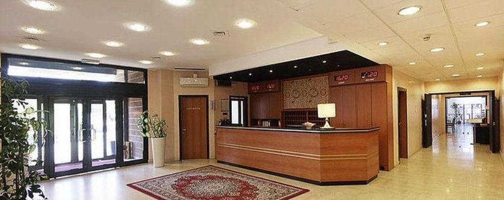 Hotel Executive Meeting & Events ウーディネ エクステリア 写真