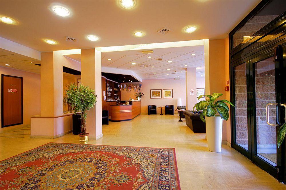Hotel Executive Meeting & Events ウーディネ エクステリア 写真